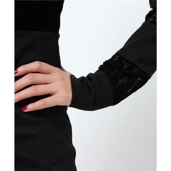 NWT Guess Frederikke Spliced Long Sleeve Dress w Peekaboo Lace in Black Size S - Picture 5 of 15